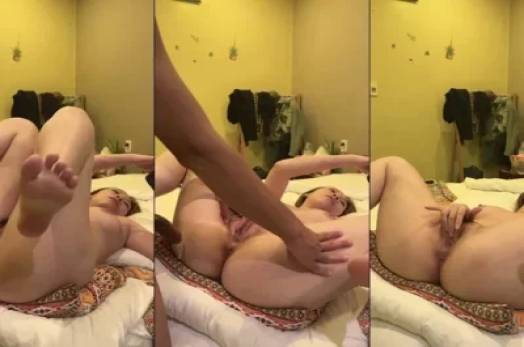 Giọng em ngọt ngào vừa chơi em vừa hát nữa